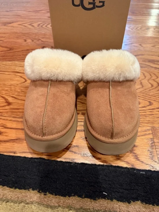 UGG Women's Cozy size 7 new - Picture 2 of 4